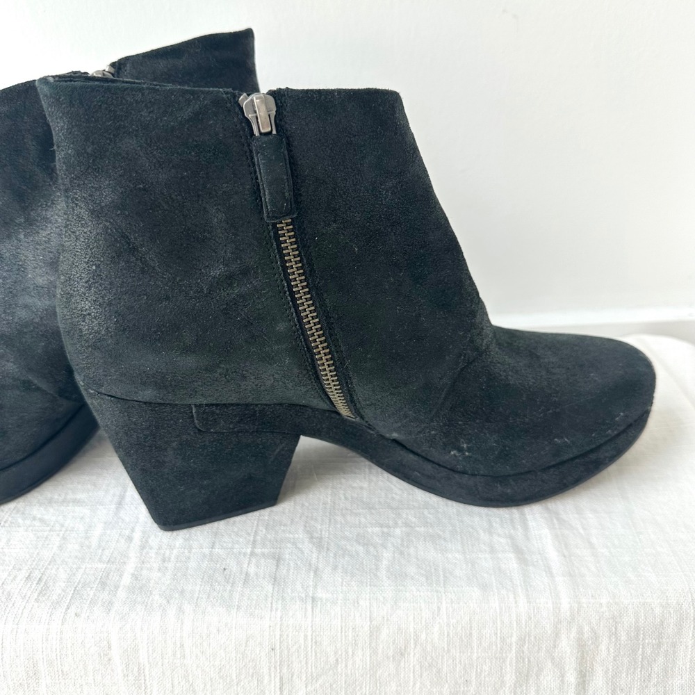 Eileen Fisher Black Suede Platform Block Heel Ankle Boots Women's Size 10 - Picture 4 of 9